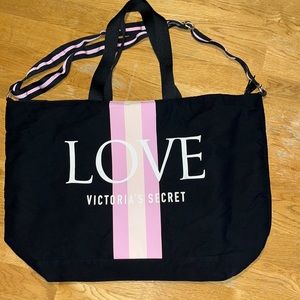 VS Tote